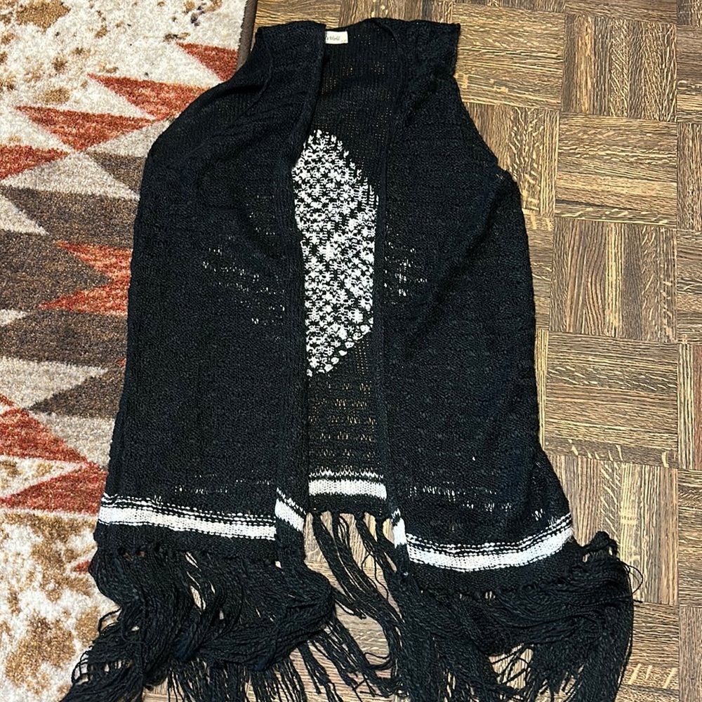 Sweater vest